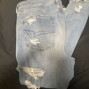 American eagle distressed jegging